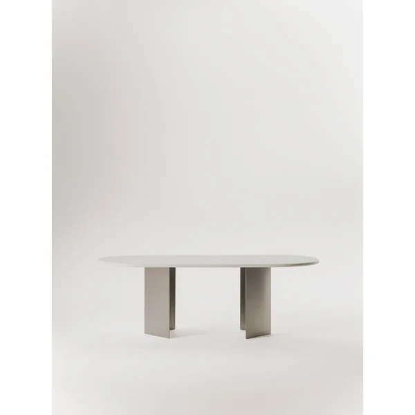 Adol dining table