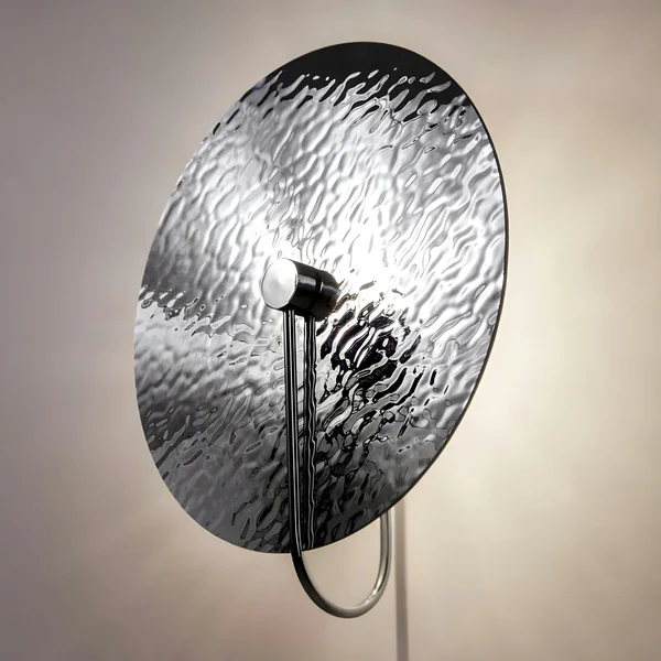 Applique verre moderne – disque argenté effet vague CALERA