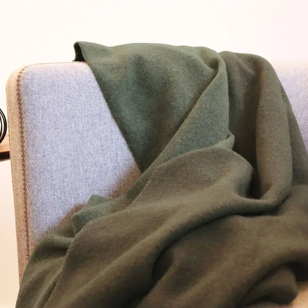 BIEDERLACK Plaid laine et cachemire Clarence - Vert/Forêt - 130 x 170 cm