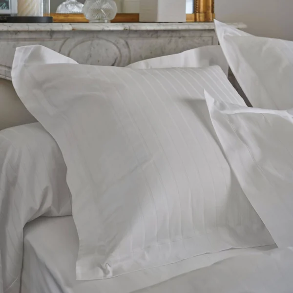 BLANC DES VOSGES Parure de lit satin Divine - Blanc - 260 x 240 cm