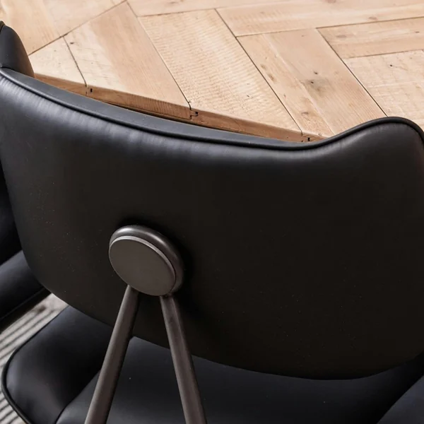Chaise salle à manger noire, décor bouton métal (lot de 2) OKA