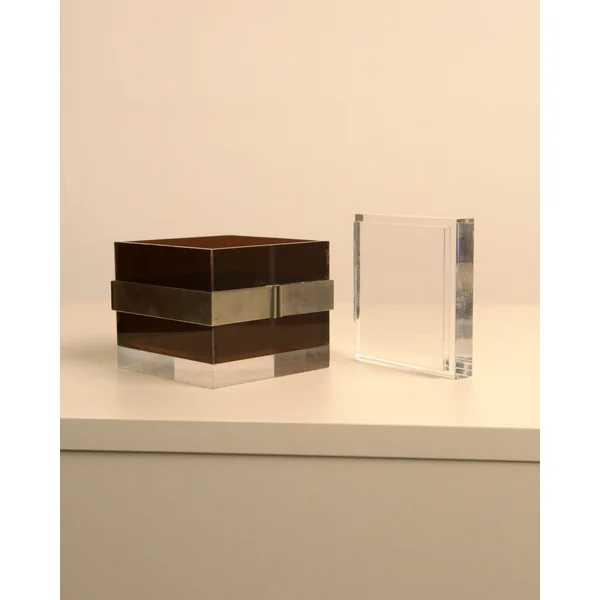 Cubic box in acrylic glass and chrome by Alessandro Albrizzi 70's