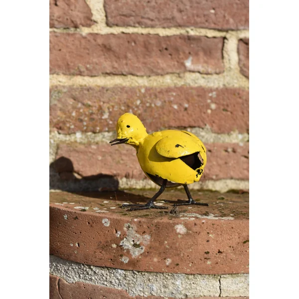 Figurine décorative poussin coloris jaune en métal