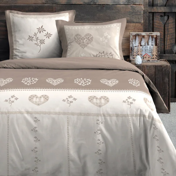 Housse de couette et deux taies d'oreiller en coton (240 x 220 cm) Modane Ecru
