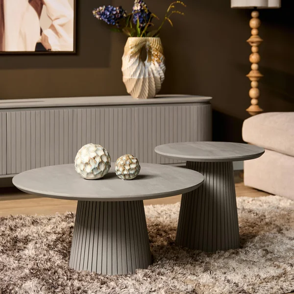 Petite table ronde bois gris à pied rainuré CALERO