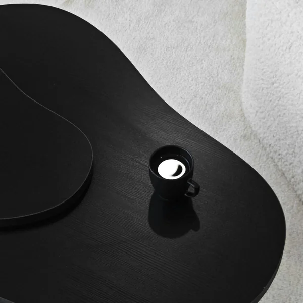 Table basse noire organique effet bois, 2 plateaux MARFA