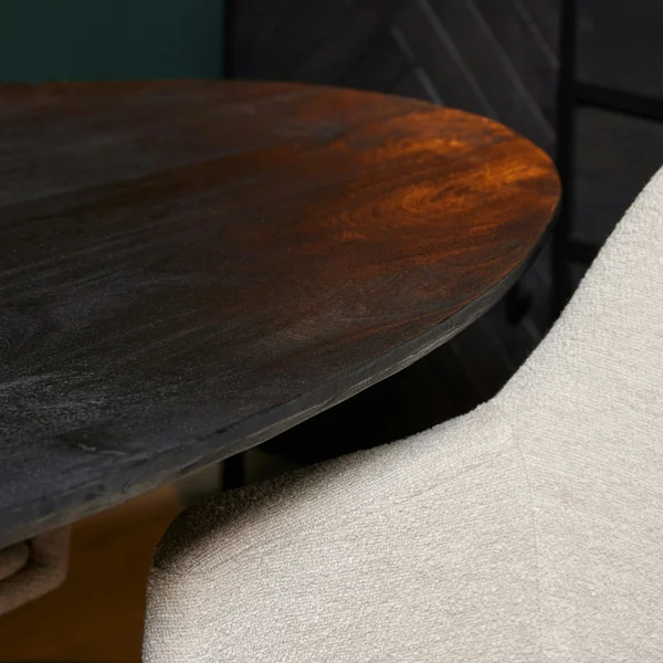 Table à manger ovale noire en bois de manguier 180 cm ALVERA